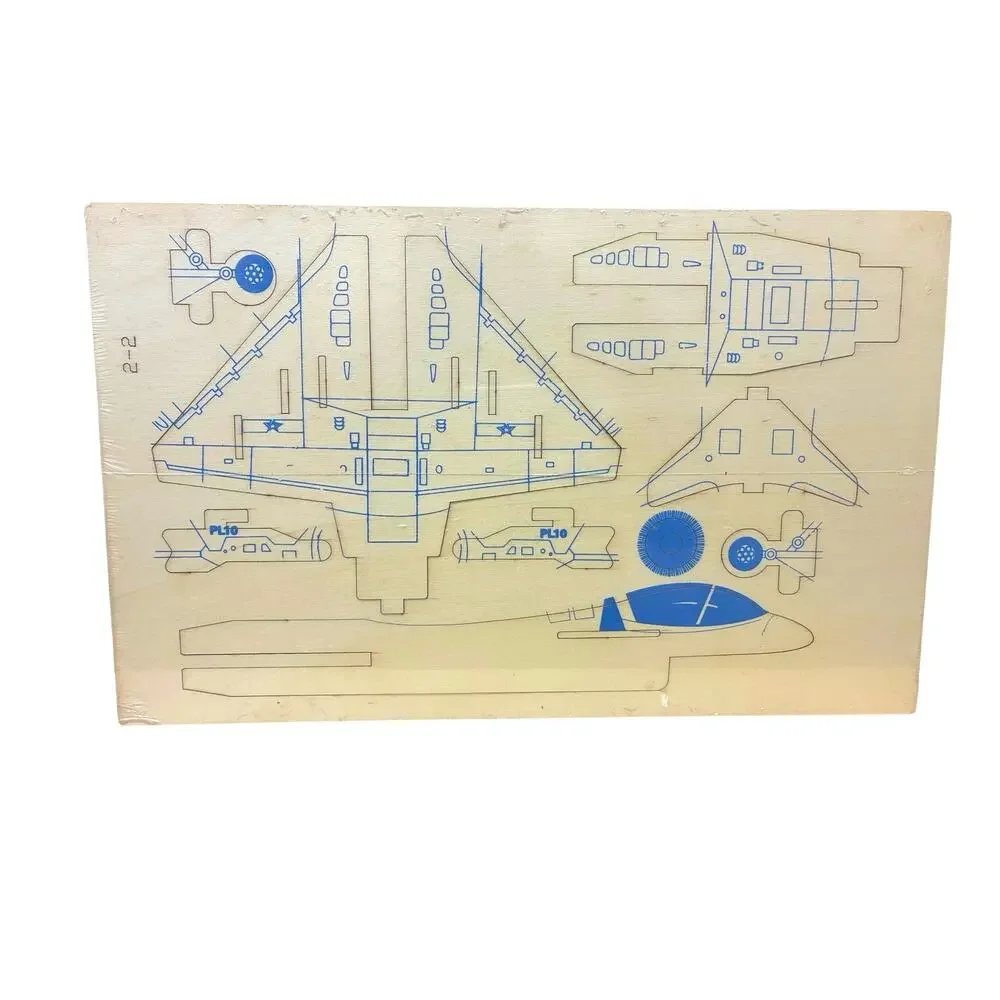 3D Puzzle Of A Jet - Picture 2 of 3